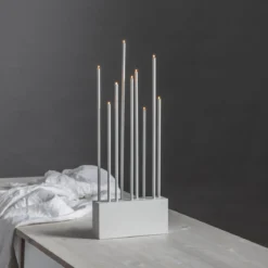 BUZZ Träljusstake 9L 60cm Vit
