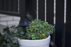 DEW DROP Solcells-ljusslinga 0,5cm 50LED Silver IP44