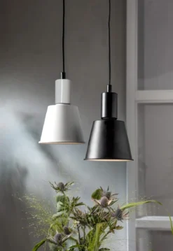 E27 DREAM DecoSkärm 3.5W 3000K 210lm Svart LED-Lampa