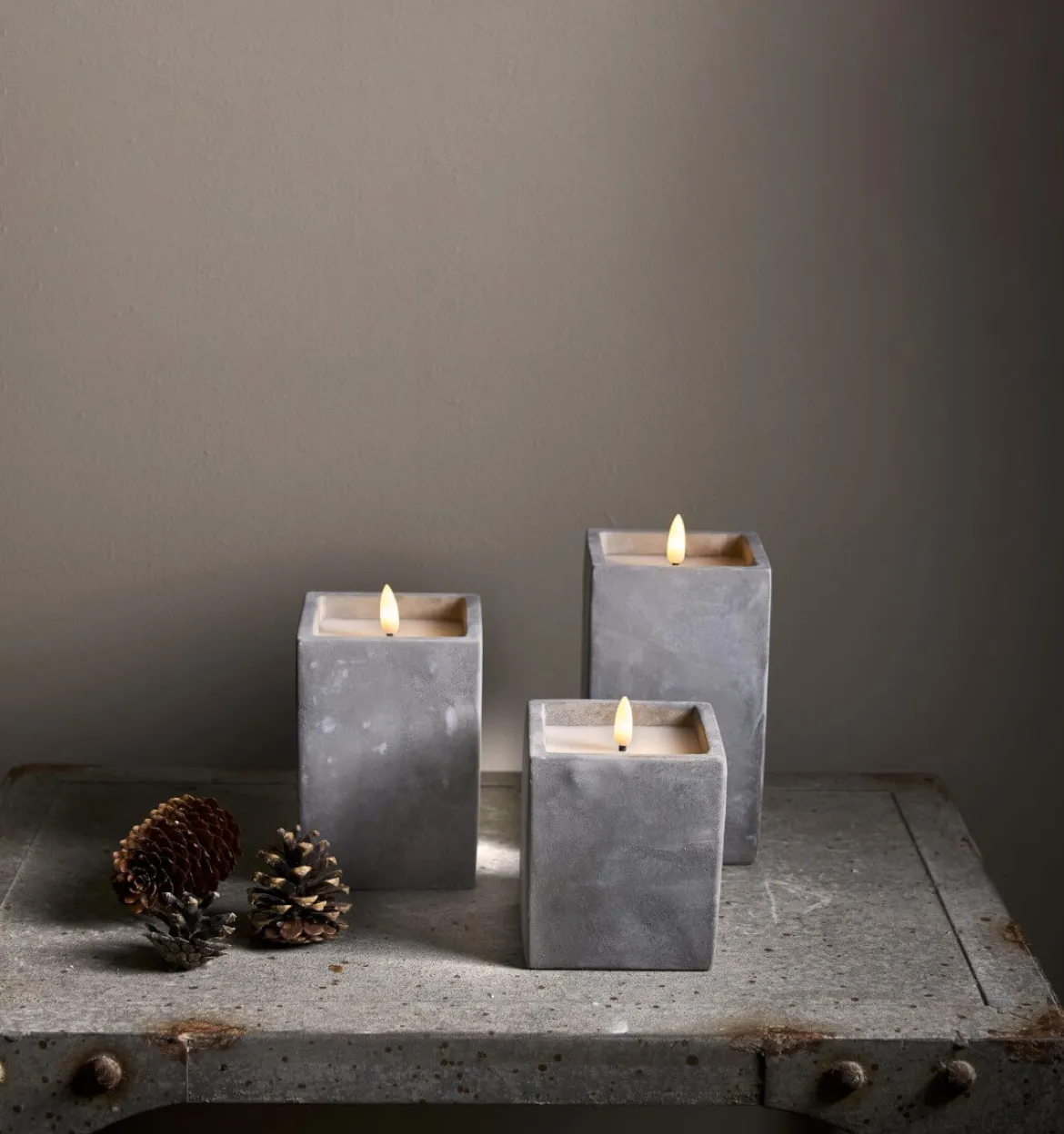 FLAMME CEM LED-Blockljus Batteri 11,5cm Grå