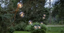 GLOBE Solcells-ljusslinga 210cm Svart