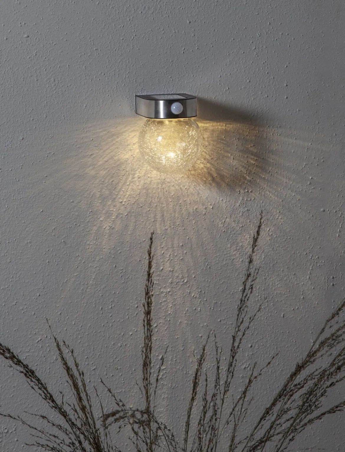 GLORY Solcells-vägglykta 14,5cm Transparent Varmvit IP44