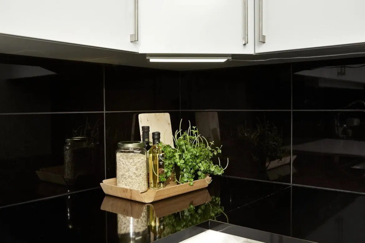 INTEGRA Bänkbelysning Slim LED-Panel 30cm Dimbar Naturvit