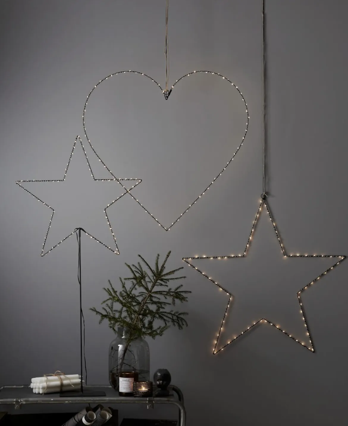 MIRA Hängande dekoration 1m 80LED Svart