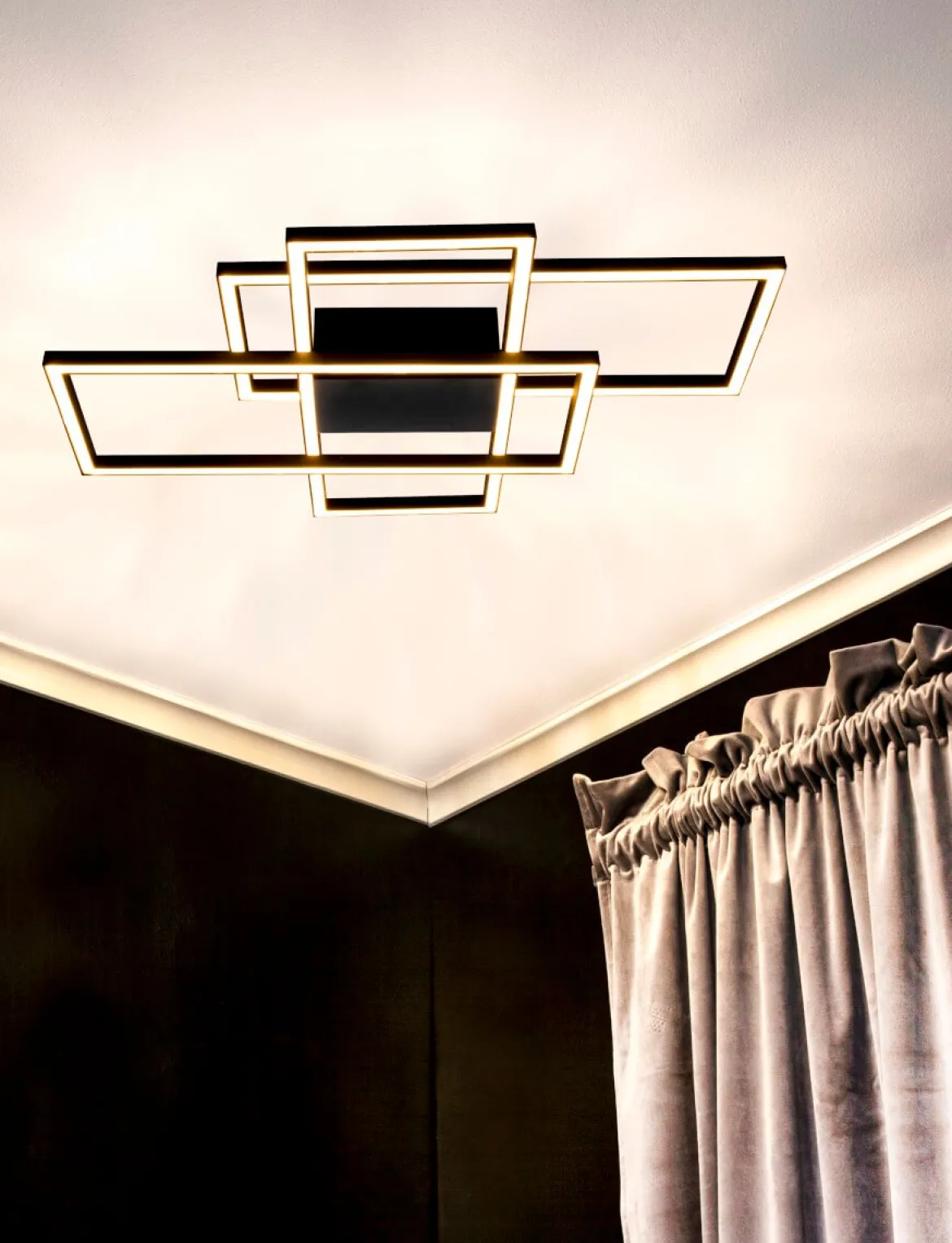 NEW YORK LED-Plafond Dimbar 70cm Svart
